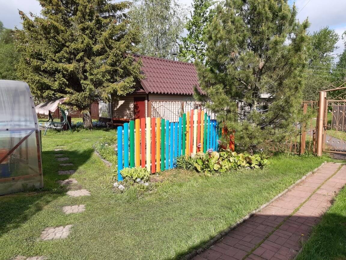 забор из разноцветного штакетника односторонний фото2 в Волгограде