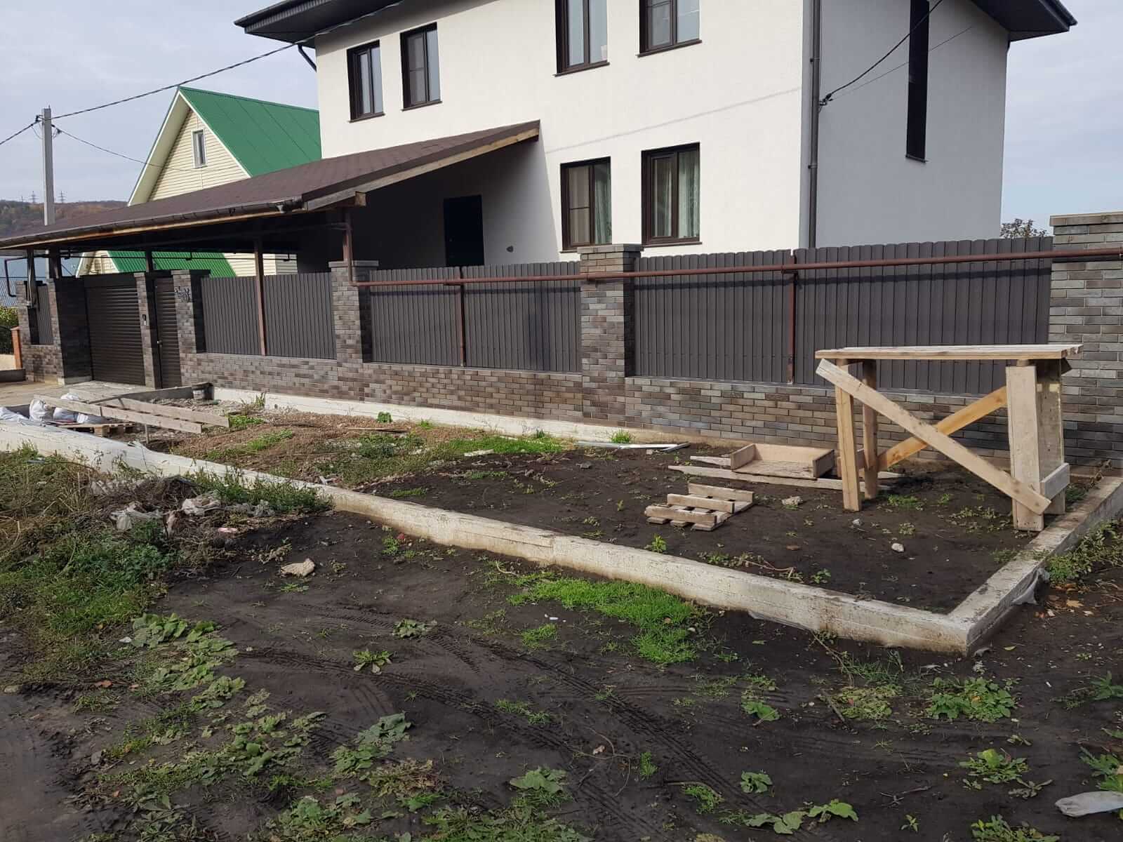 Забор из штакетника 15м RAL8019/8019 Темный Шоколад двусторонний МАТТЕ фото 1 в Волгограде