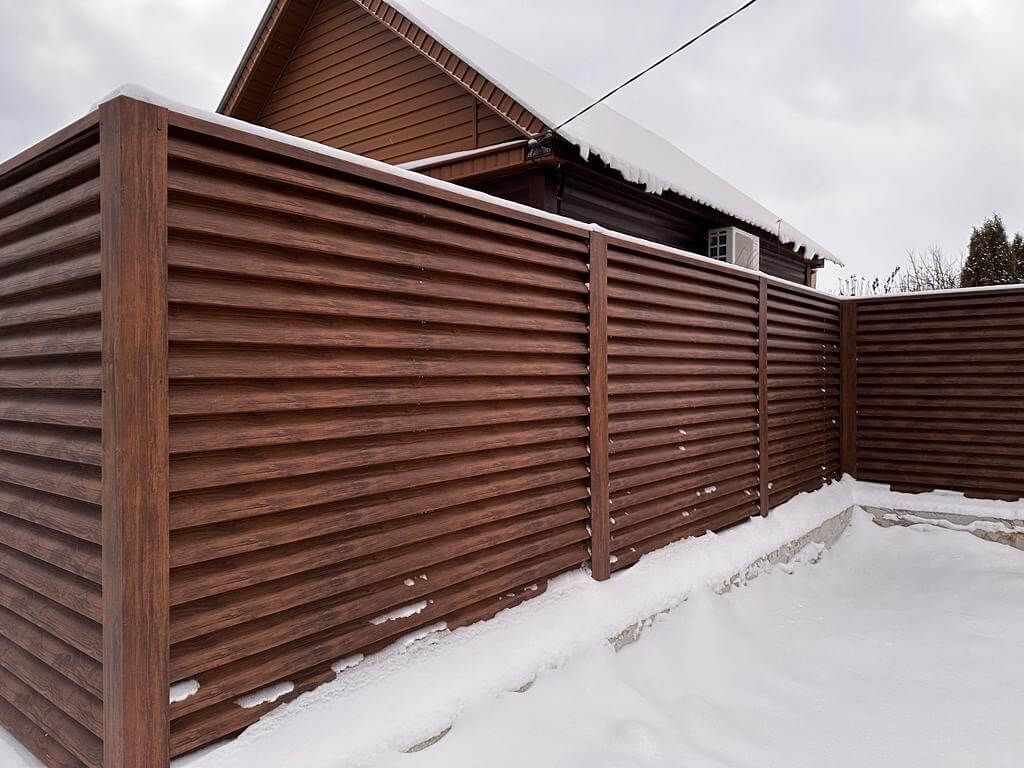 Забор-жалюзи из ламелей еврожалюзи 43м Каштан Printech фото 5 в Волгограде