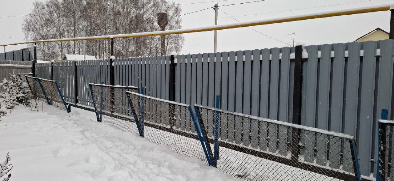 Забор из евроштакетника 27м RAL7024 Серый Графит МАТТЕ фото 5 в Волгограде