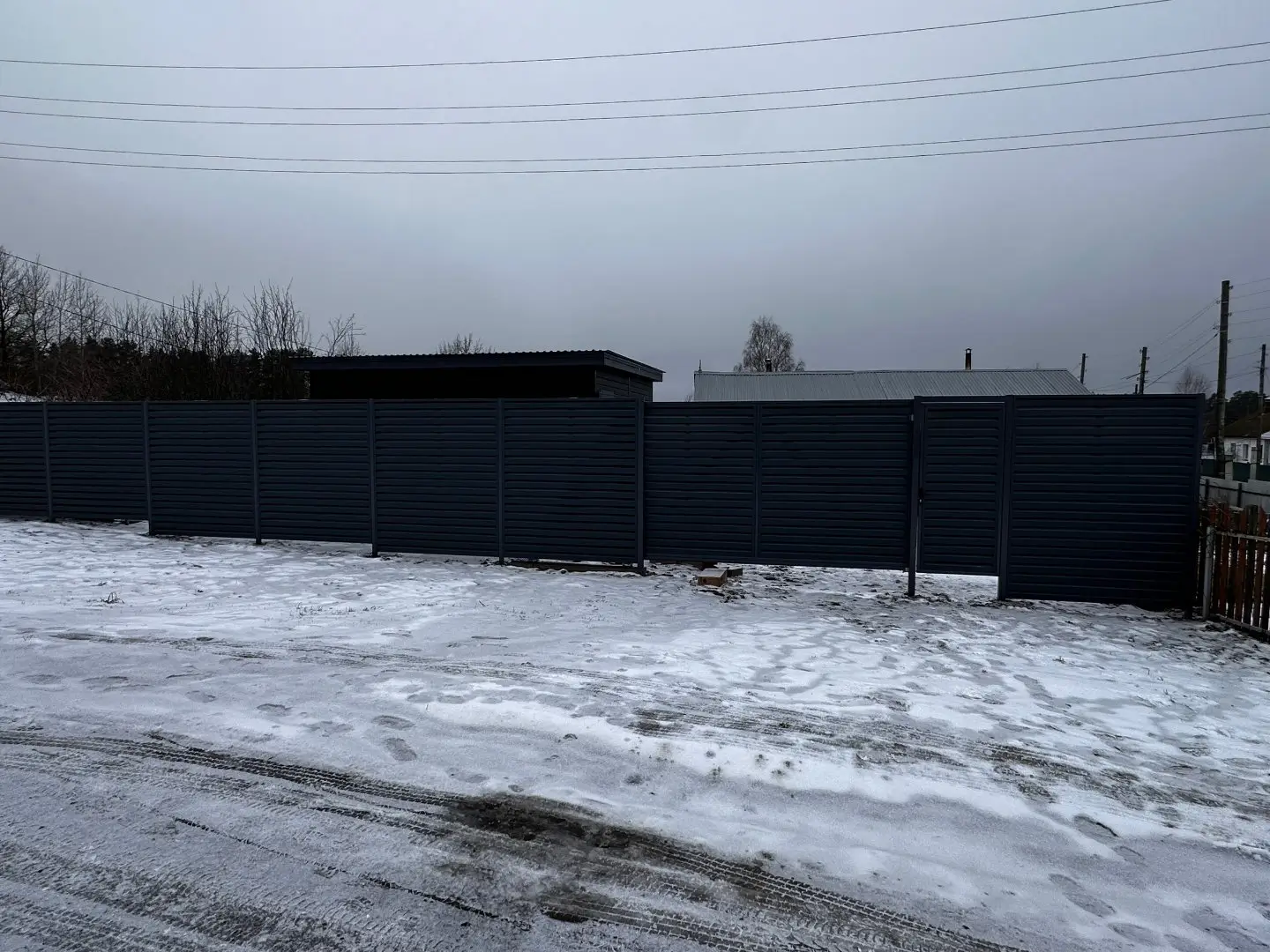 Забор-жалюзи из ламелей Хай-Тек 20м RAL7024/7024 Серый Графит двусторонний МАТТЕ фото 1 в Волгограде