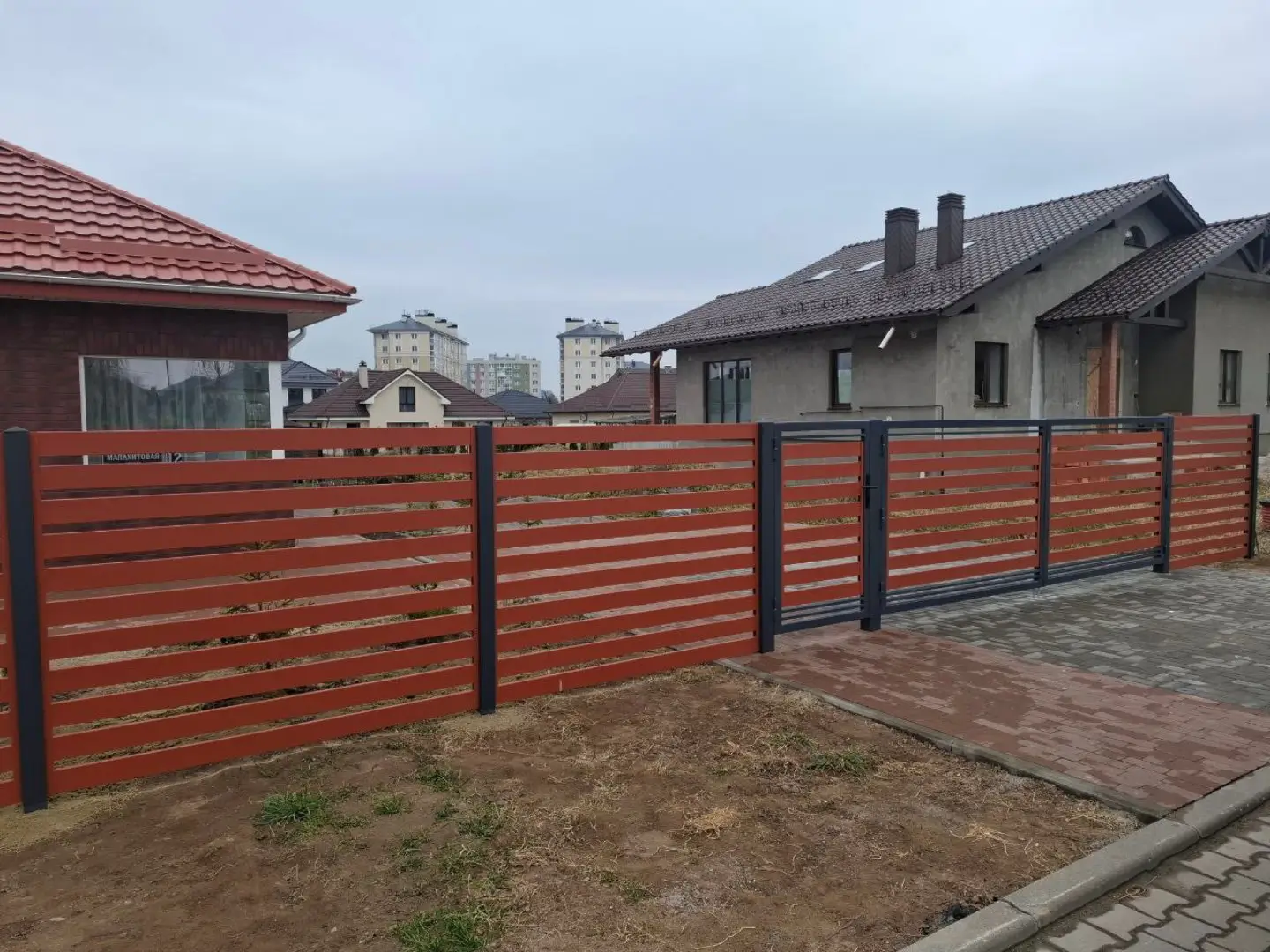 Забор-ранчо из металлопланкена 18м RAL8004 Терракотовый в Волгограде